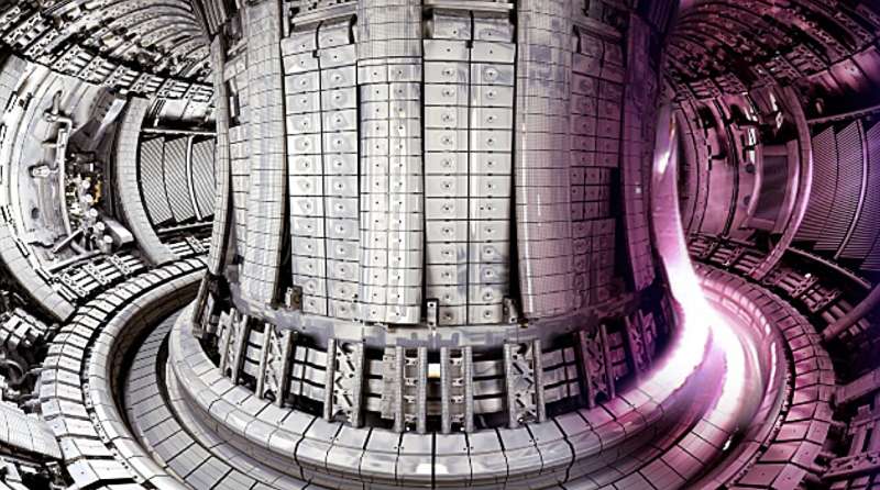 Measuring the gamma-ray-to-neutron branching ratio in the deuterium-tritium reaction