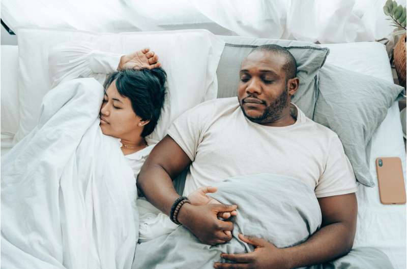 Healthy sleep patterns decrease the risk of being hospitalized for infections, study finds