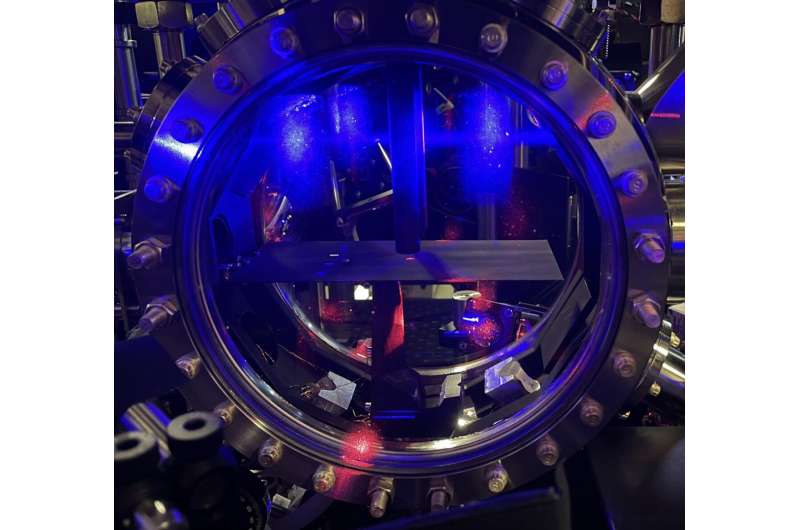Hours-long continuous lasing achieved using laser-cooled strontium atoms